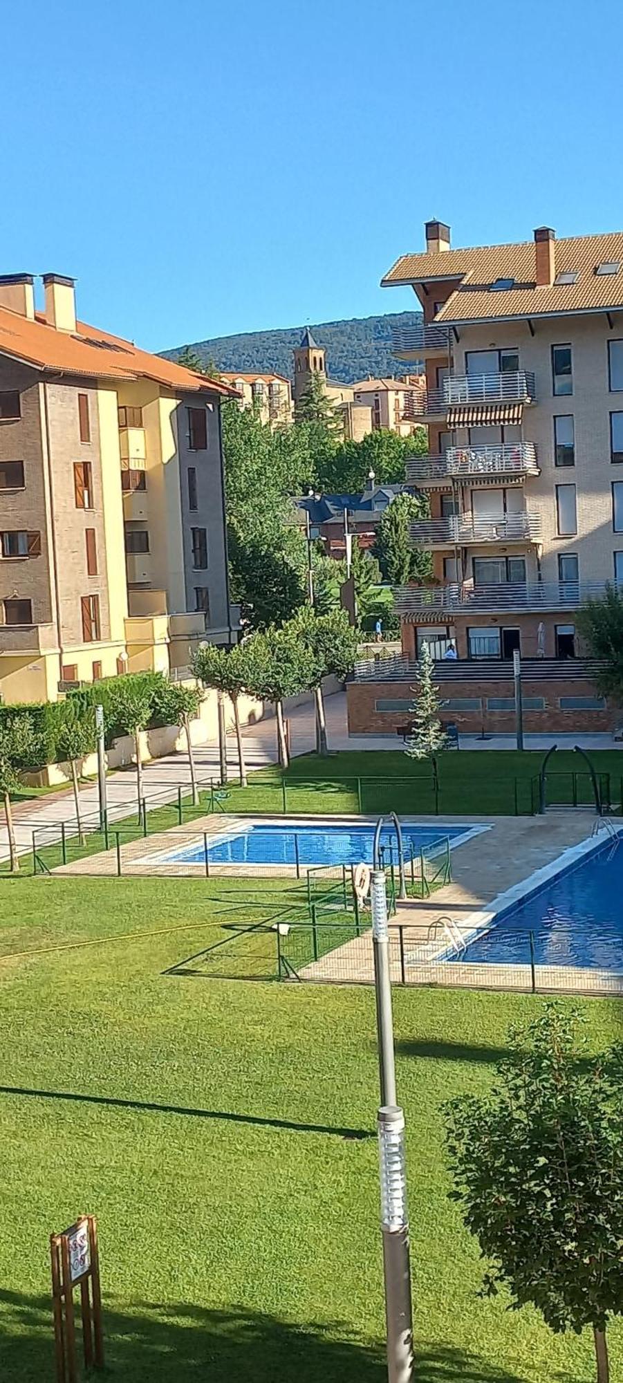 Appartamento Pilartxo Jaca Esterno foto